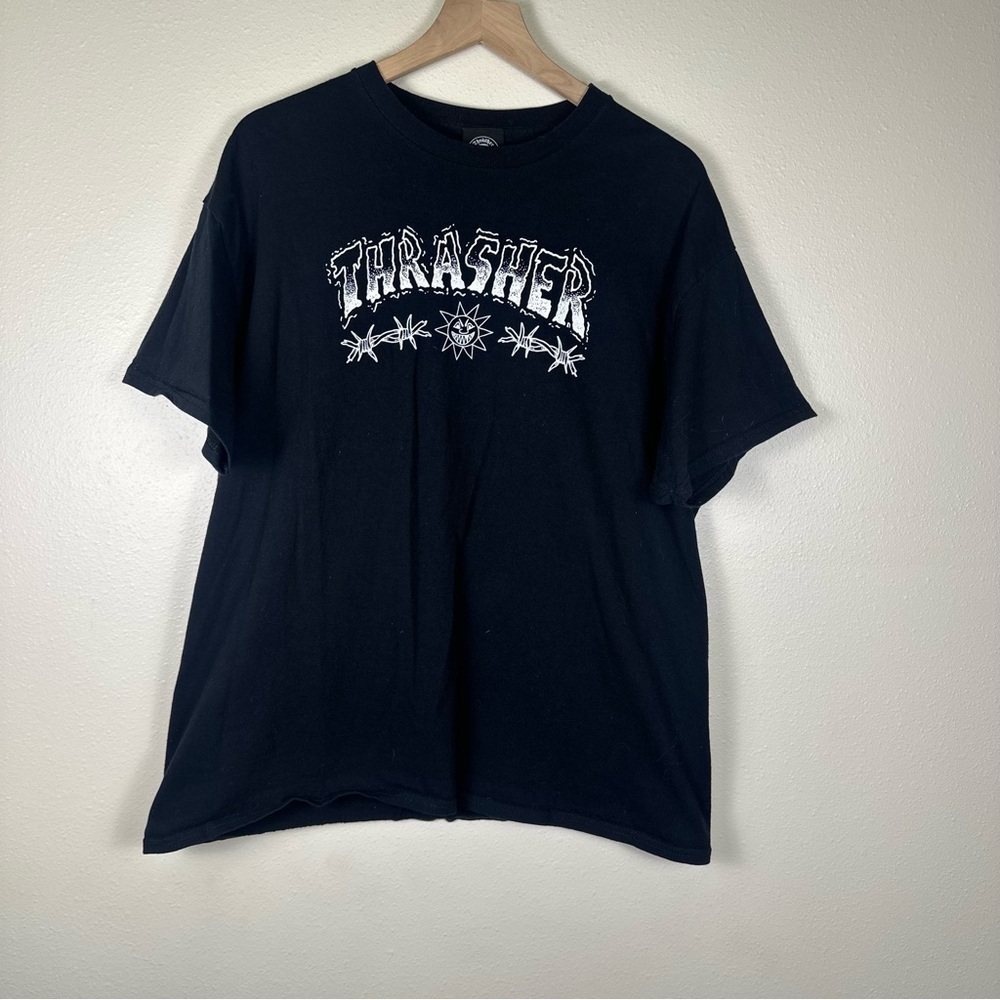 THRASHER Men's XL Grunge Streetwear Skater Barbed Wire Black T-Shirt - Picture 2 of 4